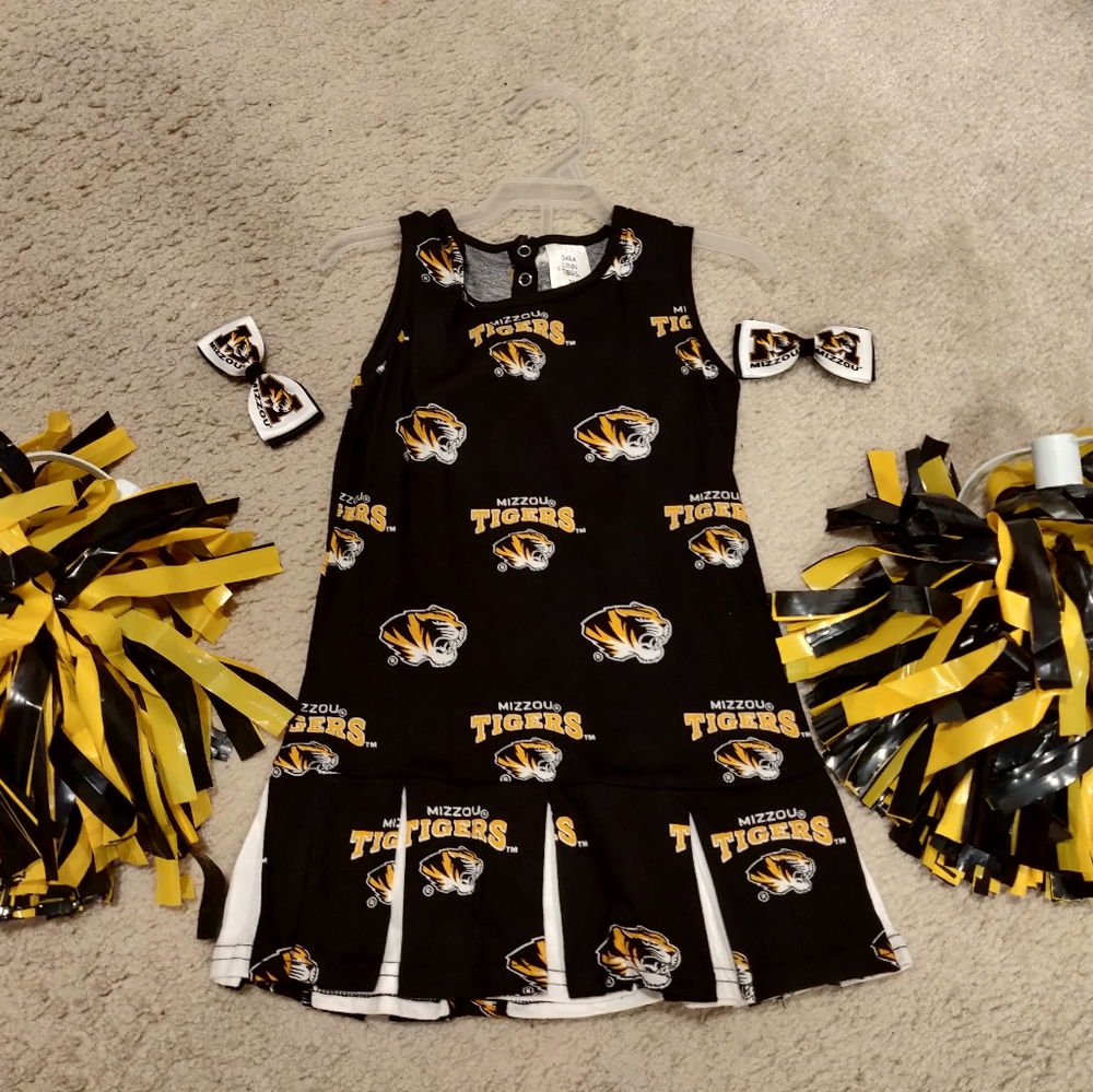 Toddler Girls 3T Mizzou dress, poms and bows